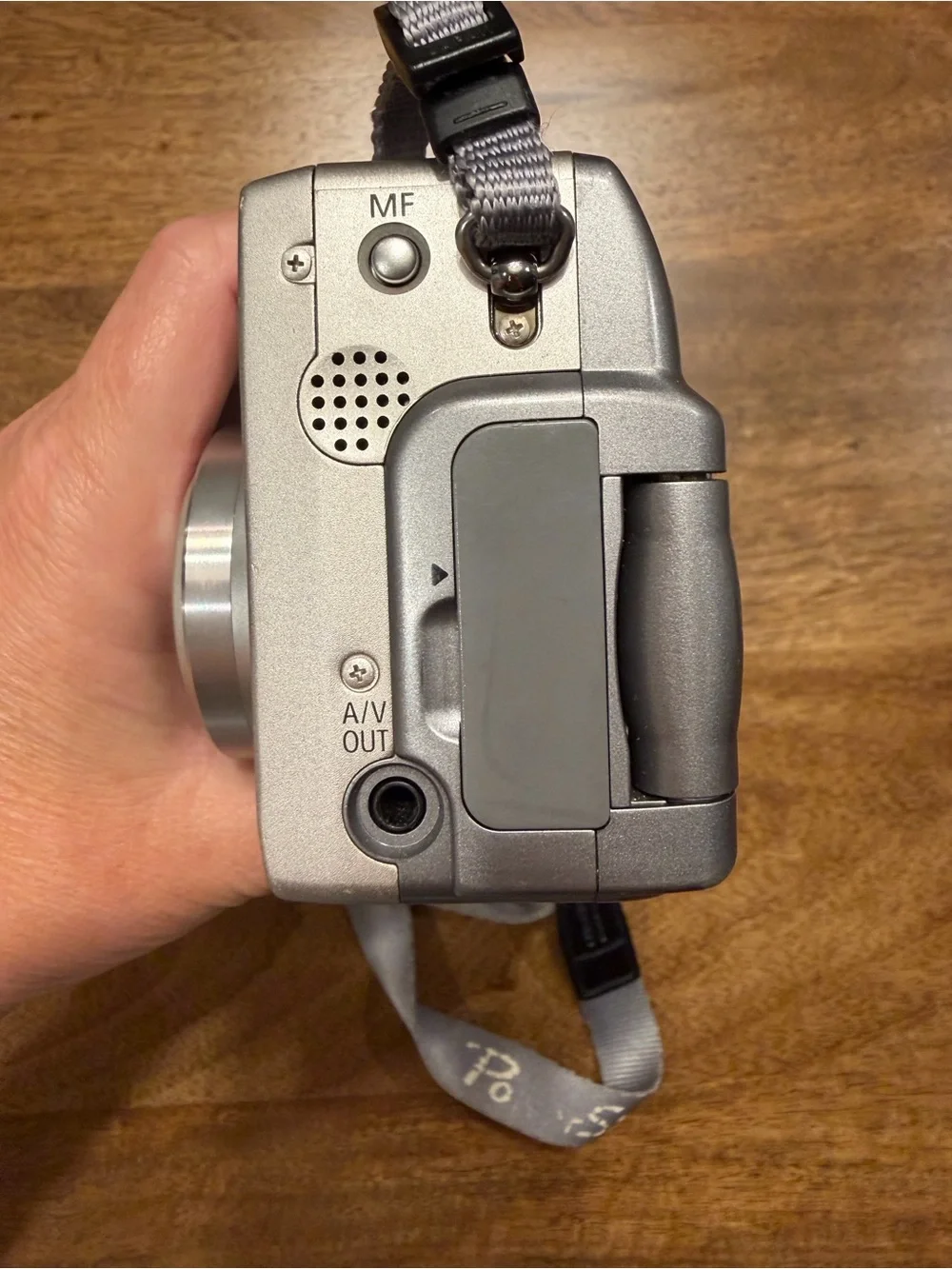 Canon Powershot G2 4MP Digital Camera,+Charger +Batt.+Memo.Card+USB Cable+Remote
